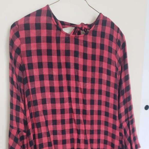 Cloth & Stone/Anthropologie red and black plaid dress, tie front, bell sleeves - Picture 4 of 5